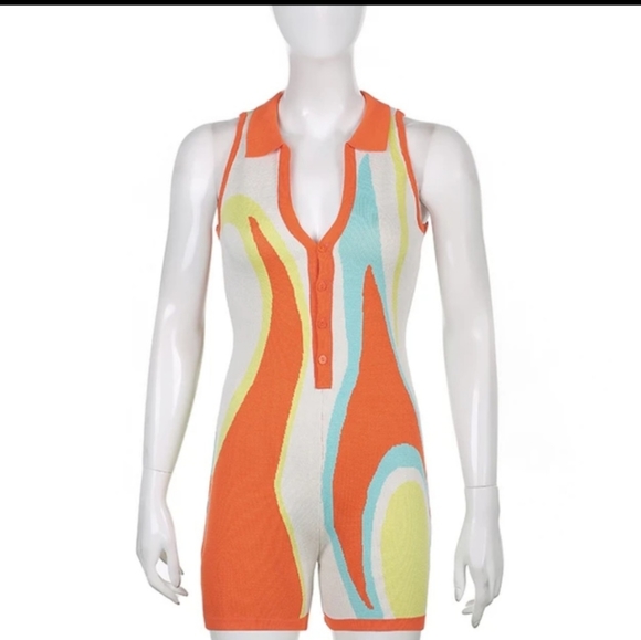 SOLD✨️Retro Style Bodycon Romper Shorts - Picture 4 of 7